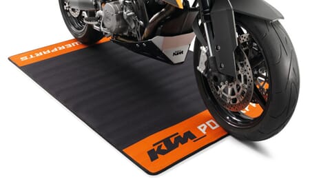 PIT MAT